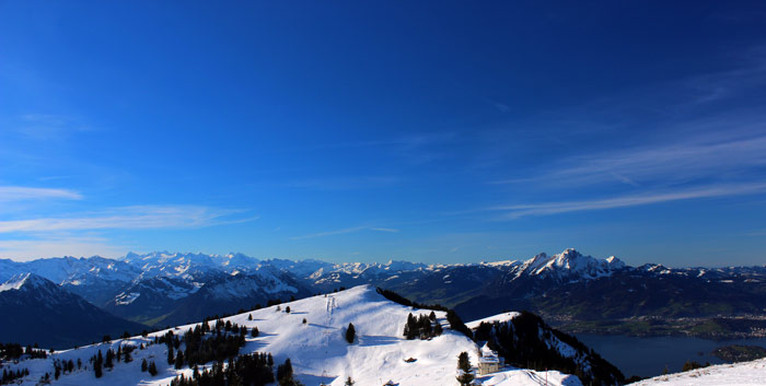 Sicht von der Rigi Richtung Berner Alpen und Pilatus